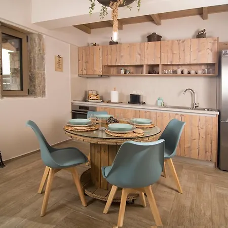 Wood&Stone Guesthouse Verga Dış mekan fotoğraf